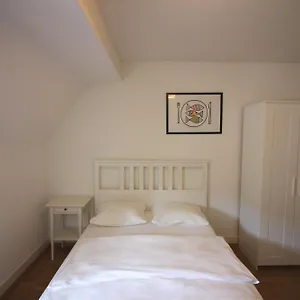 Apartment Rent A Eptingerstrasse - Self Check-in