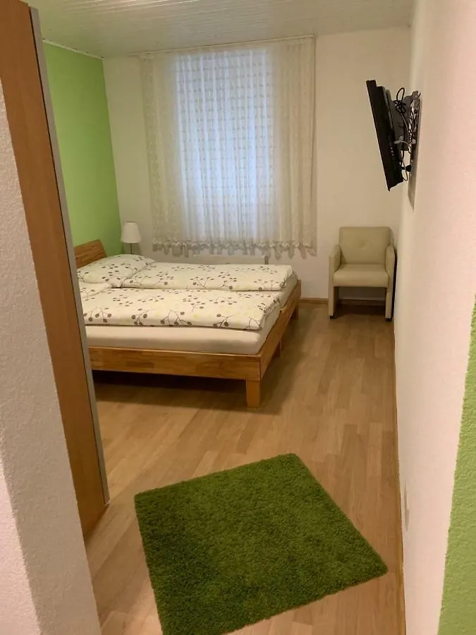 Gasthof Studios With Kitchenette Birsfelden